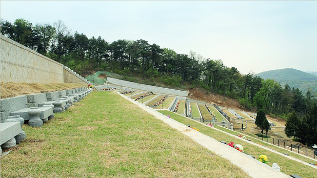 일산공원묘지.jpg